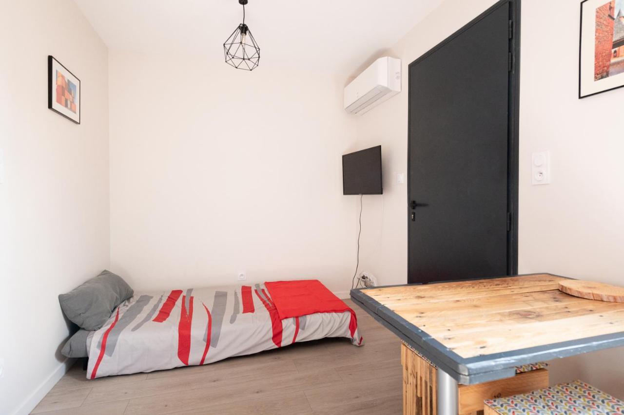 Lot En Dock 3 Logements Atypiques Et Ecologiques En Vallee De La Dordogne Souillac Εξωτερικό φωτογραφία